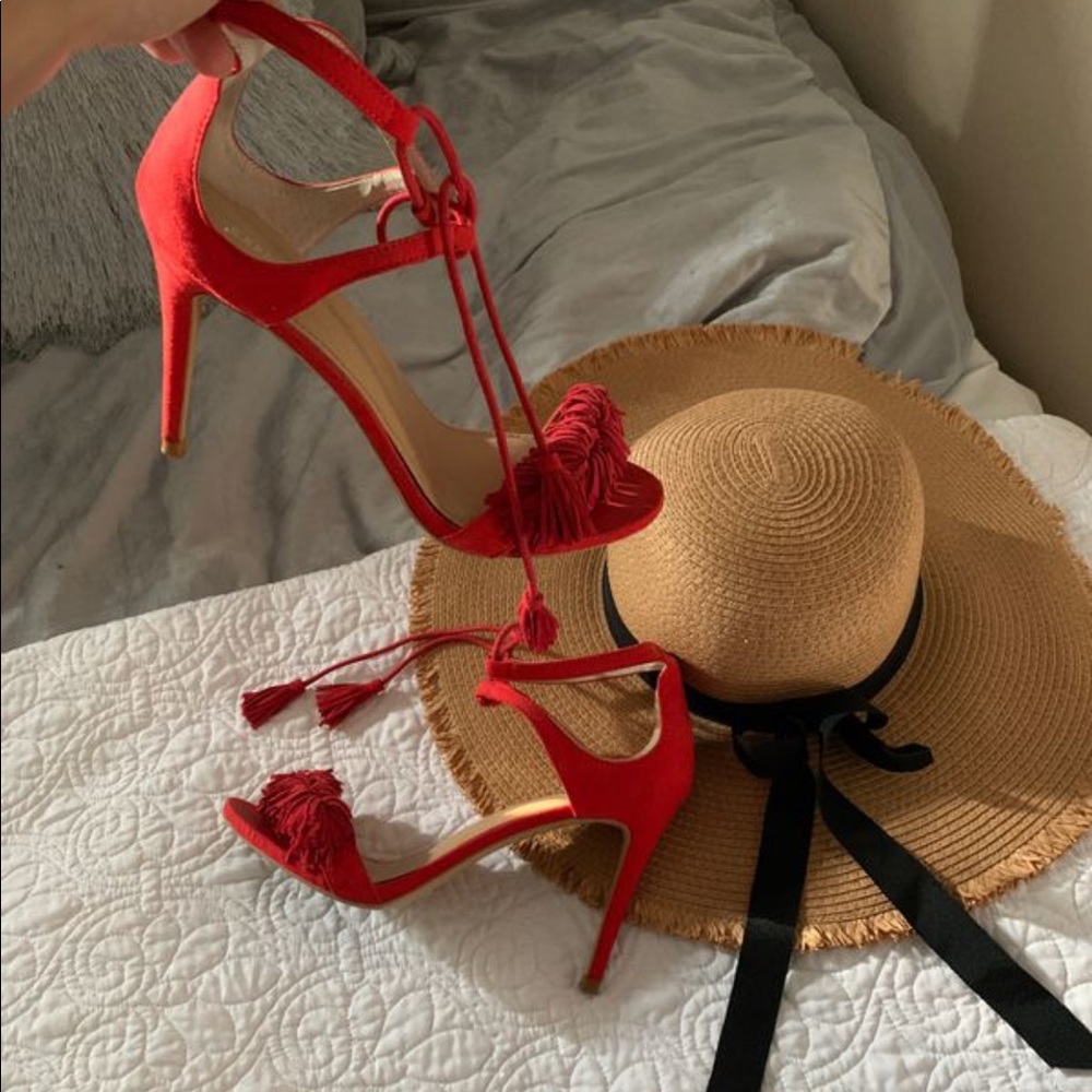 Express heels